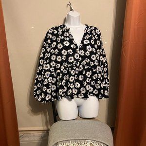 Gap Blue and white floral blouse size L